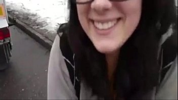 Stupid BJgivers.com whore gives blowjob for a ride.