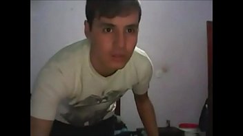 novinho gay amador colocou a camera pra filmar ele pagando um boquete www pornoamadores online