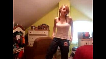 dancing coed with sexy body spankbang org